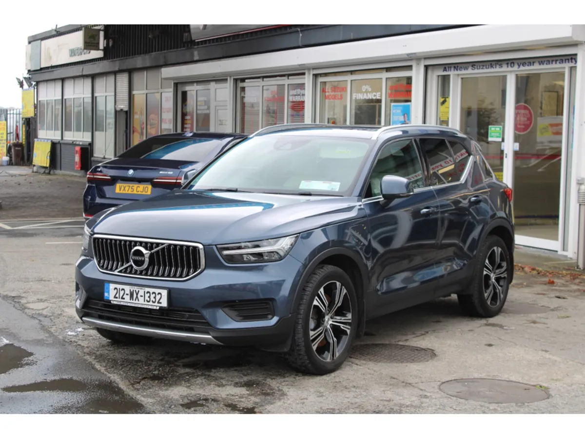 Volvo XC40 SUV, Petrol Plug-in Hybrid, 2021, Blue