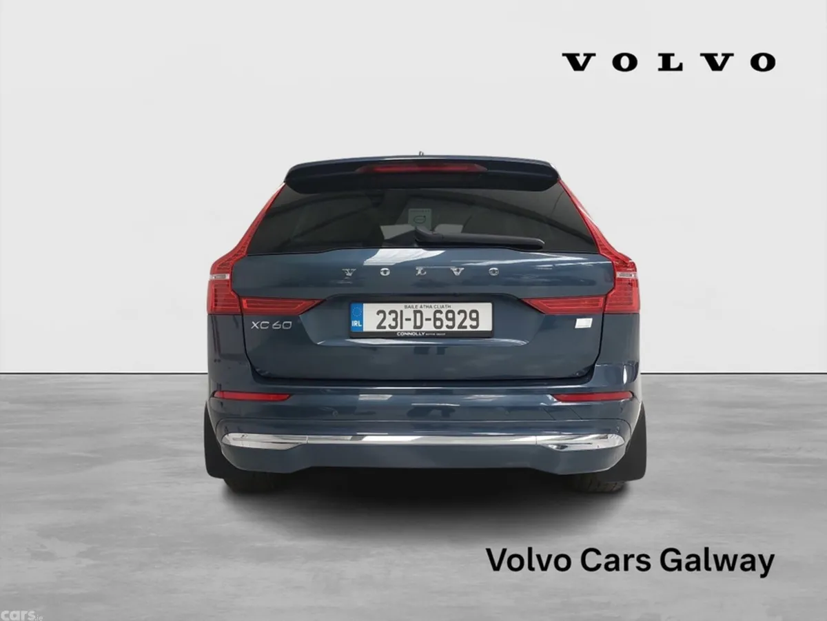 Volvo XC60 SUV, Petrol Plug-in Hybrid, 2023, Blue