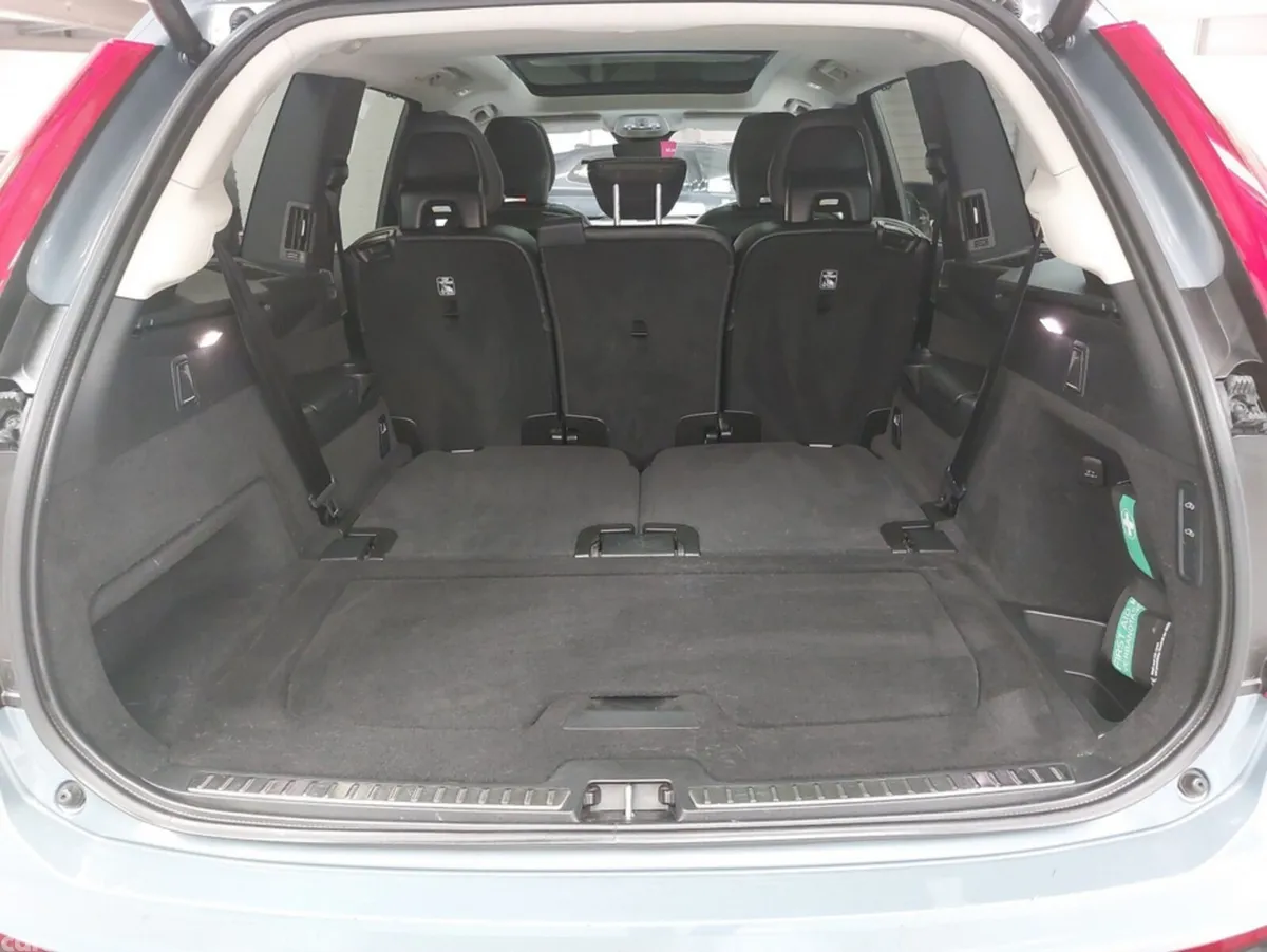 Volvo XC90 SUV, Petrol Plug-in Hybrid, 2023, Grey