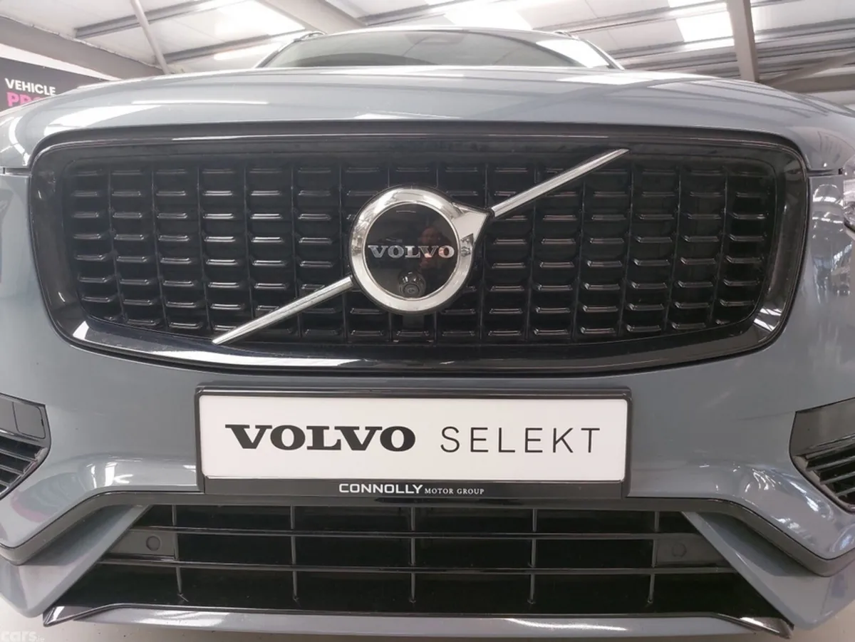 Volvo XC90 SUV, Petrol Plug-in Hybrid, 2023, Grey