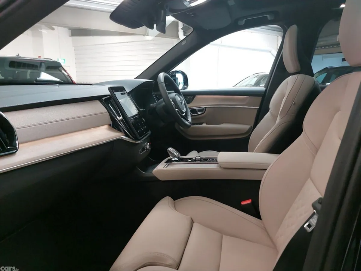 Volvo XC90 MPV, Petrol Plug-in Hybrid, 2026, Black