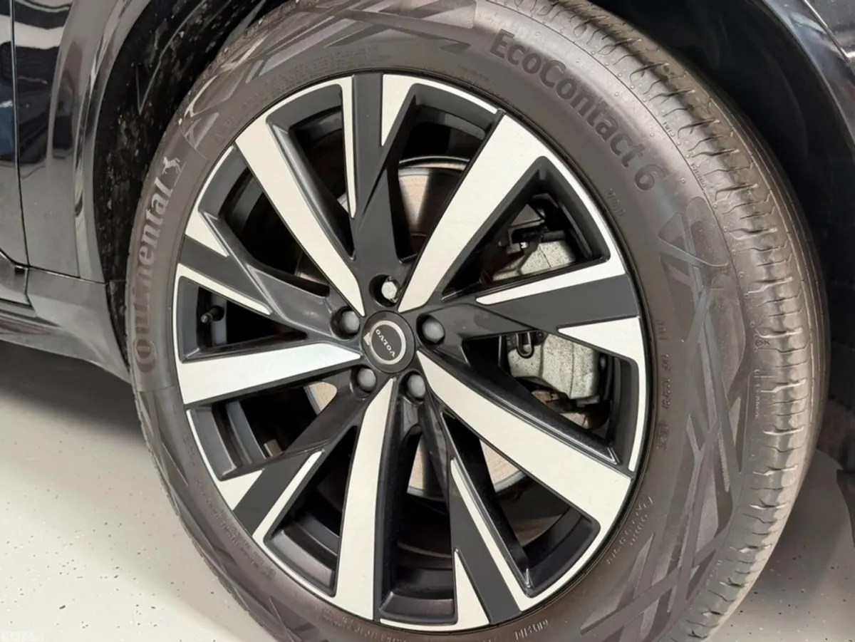Volvo XC90 MPV, Petrol Plug-in Hybrid, 2026, Black