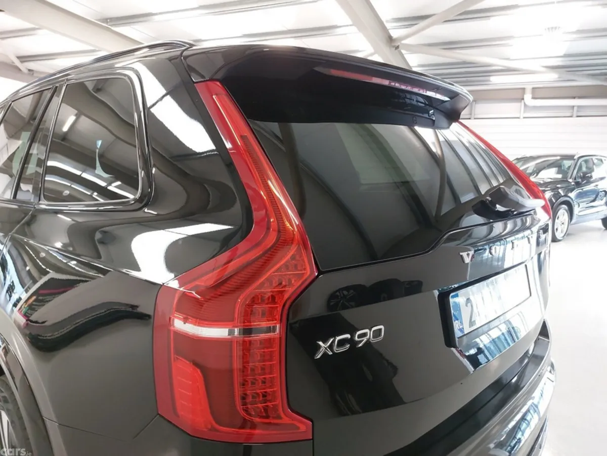 Volvo XC90 SUV, Petrol Plug-in Hybrid, 2024, Black
