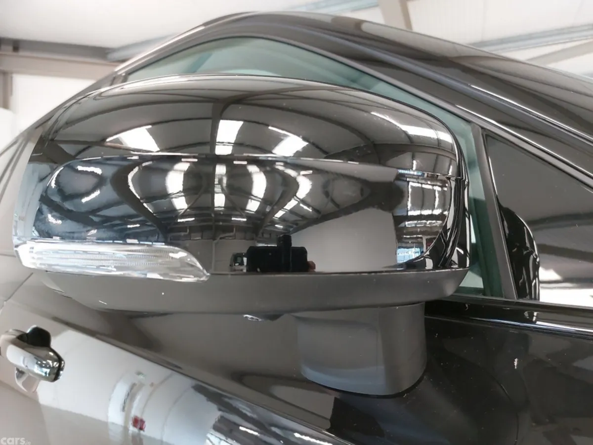 Volvo XC90 Estate, Petrol Plug-in Hybrid, 2024, Black