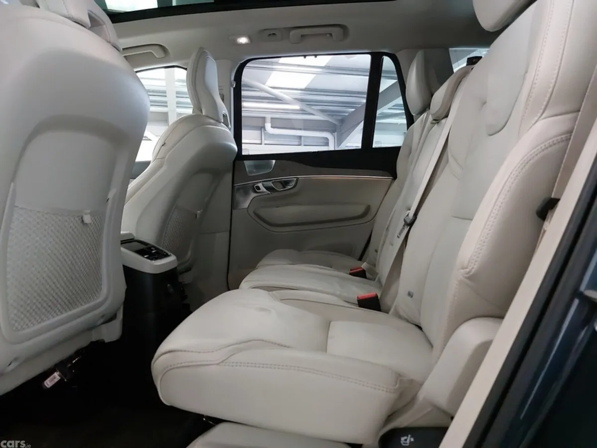Volvo XC90 Estate, Petrol Plug-in Hybrid, 2024, Blue