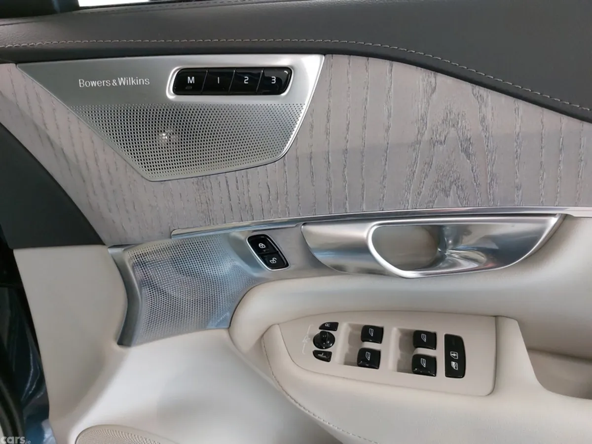 Volvo XC90 Estate, Petrol Plug-in Hybrid, 2024, Blue