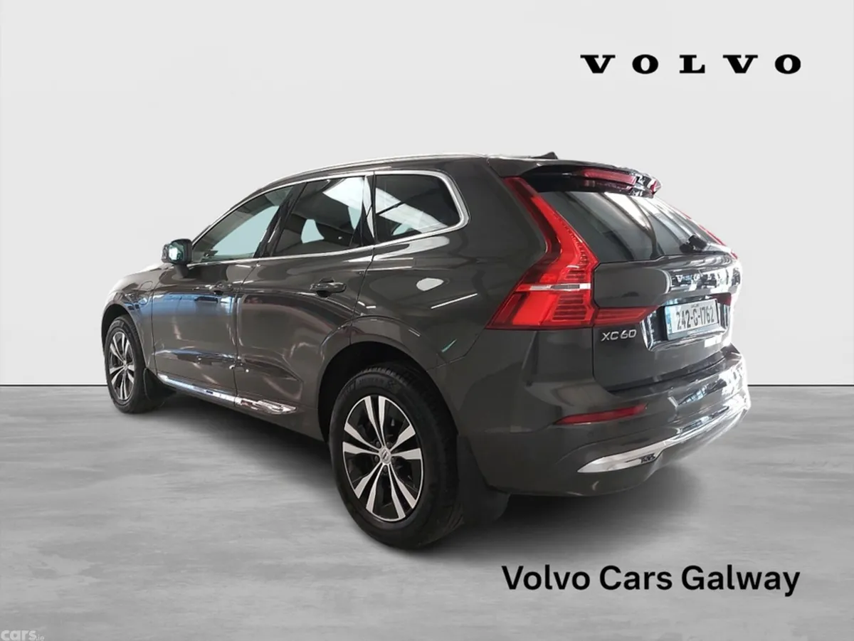 Volvo XC60 SUV, Petrol Plug-in Hybrid, 2024, Grey