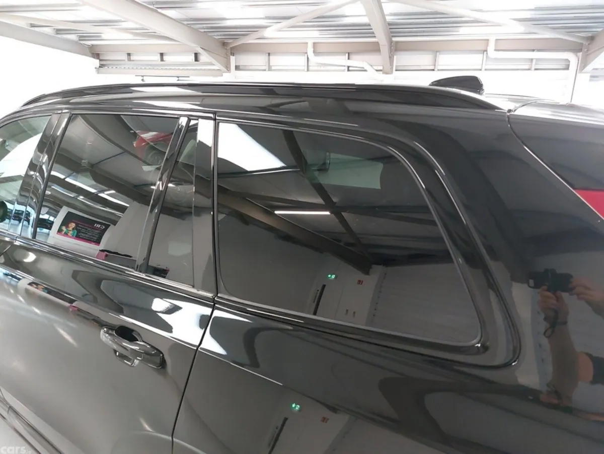 Volvo XC90 SUV, Petrol Plug-in Hybrid, 2024, Black