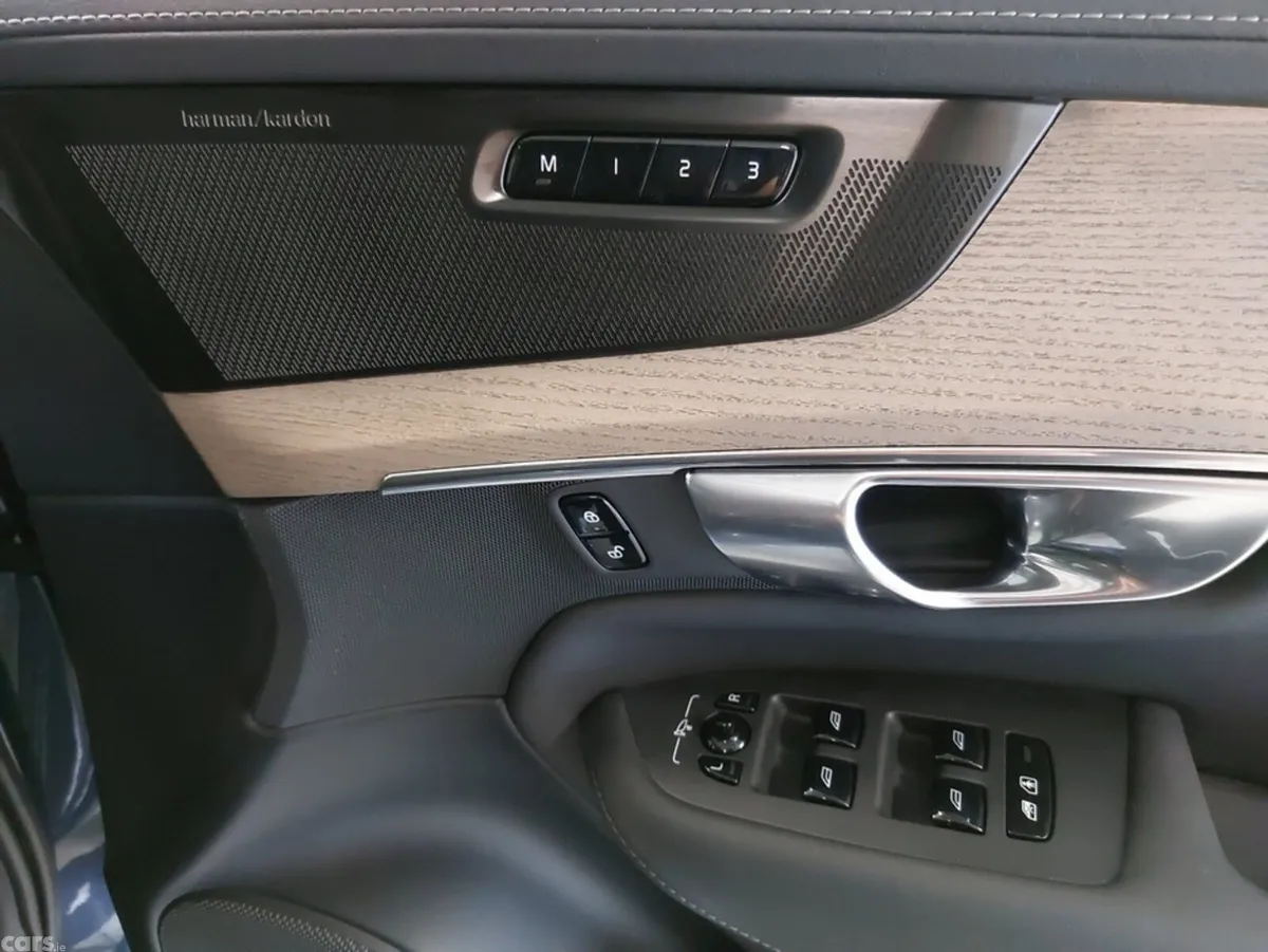 Volvo XC90 Estate, Petrol Plug-in Hybrid, 2025, Blue