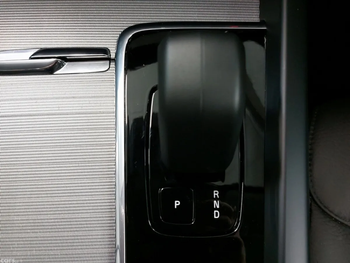Volvo XC60 SUV, Petrol Plug-in Hybrid, 2024, Grey