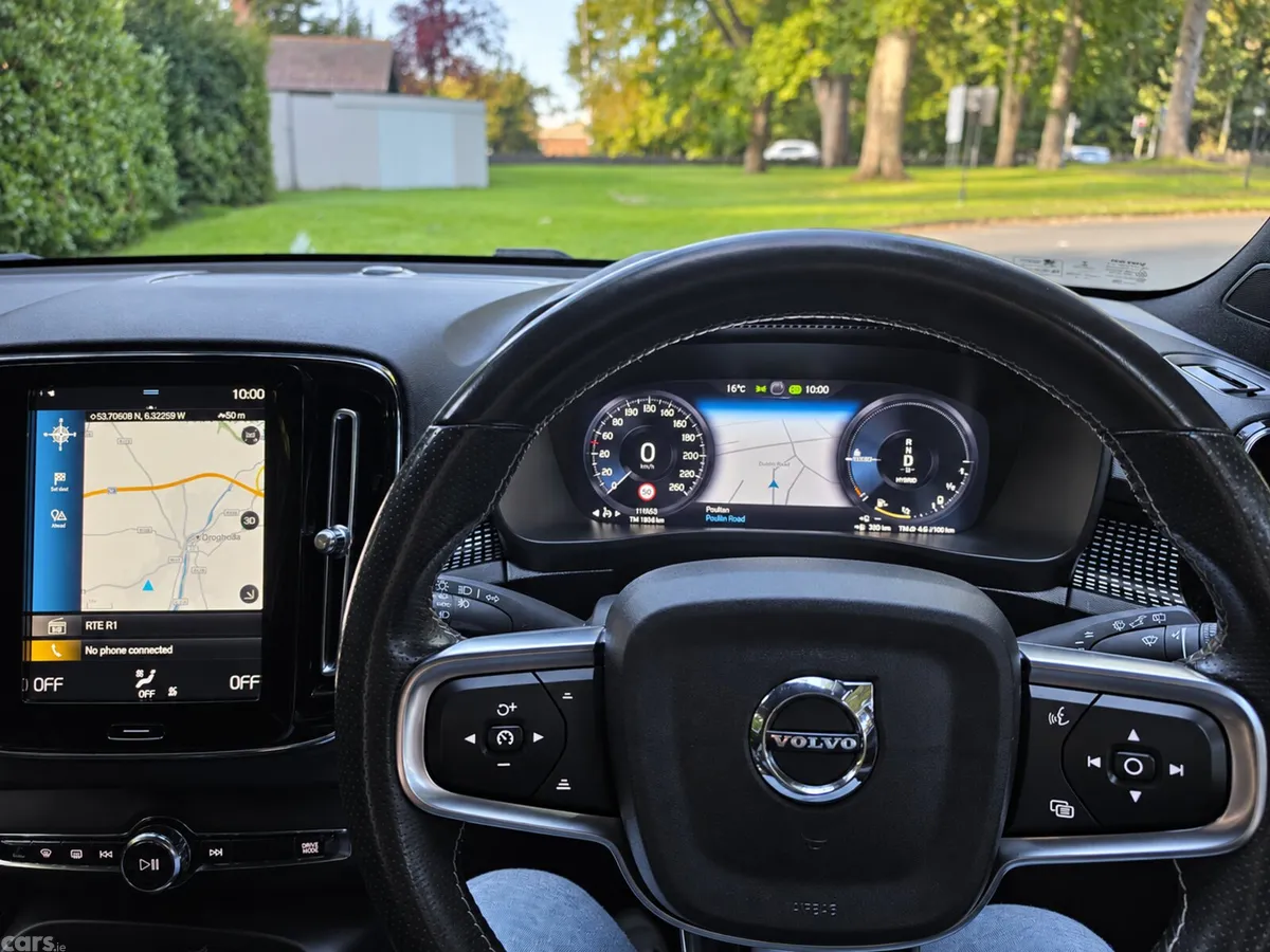 Volvo XC40 Estate, Petrol Plug-in Hybrid, 2021, Black