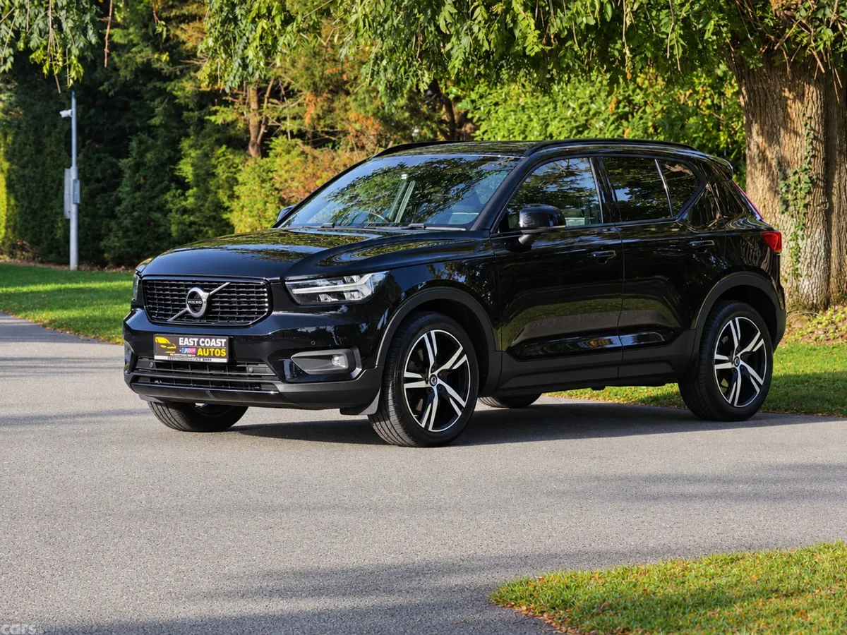 Volvo XC40 Estate, Petrol Plug-in Hybrid, 2021, Black