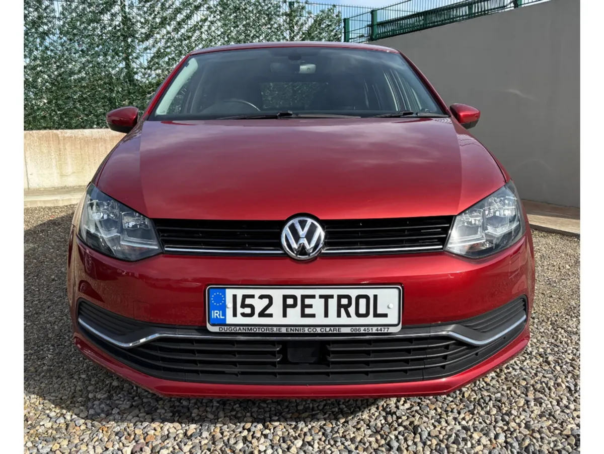Volkswagen Polo Hatchback, Petrol, 2015, Red