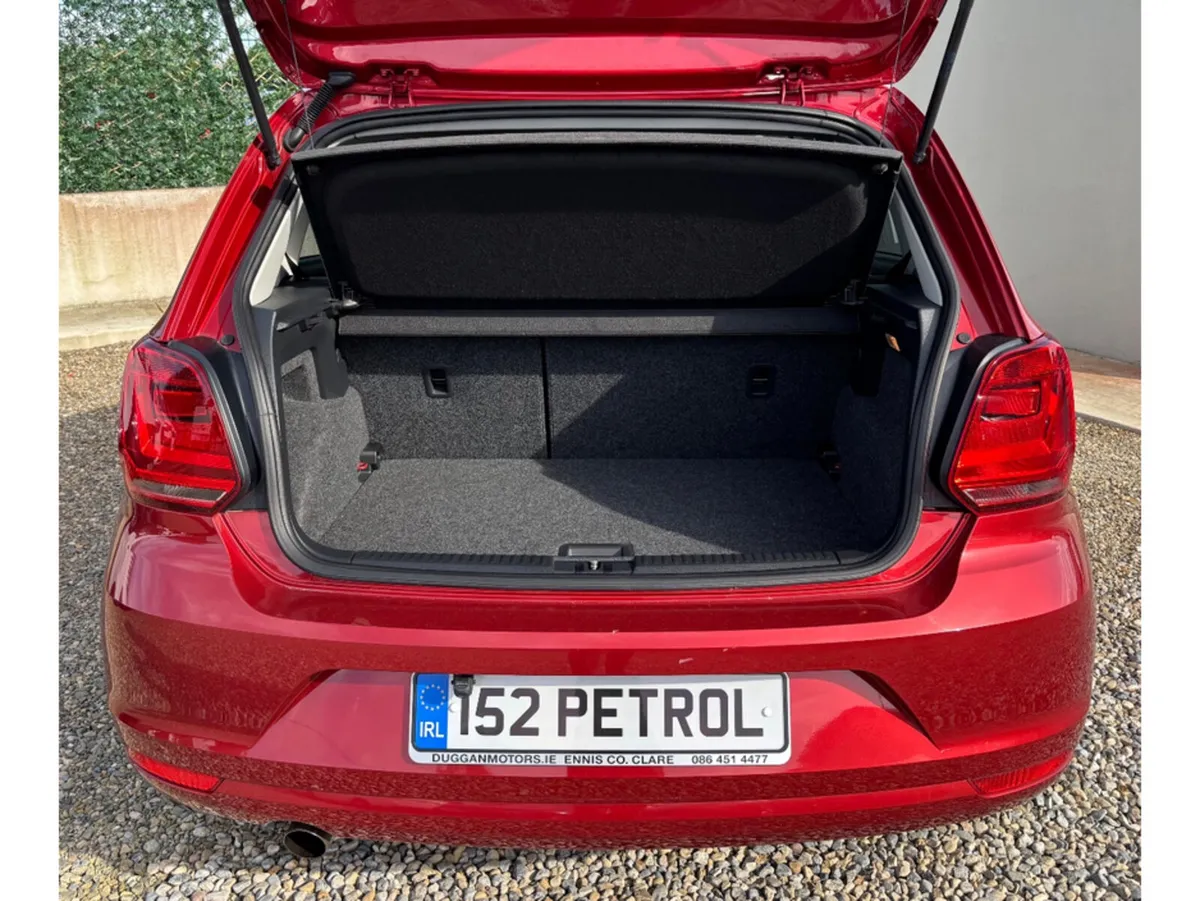 Volkswagen Polo Hatchback, Petrol, 2015, Red