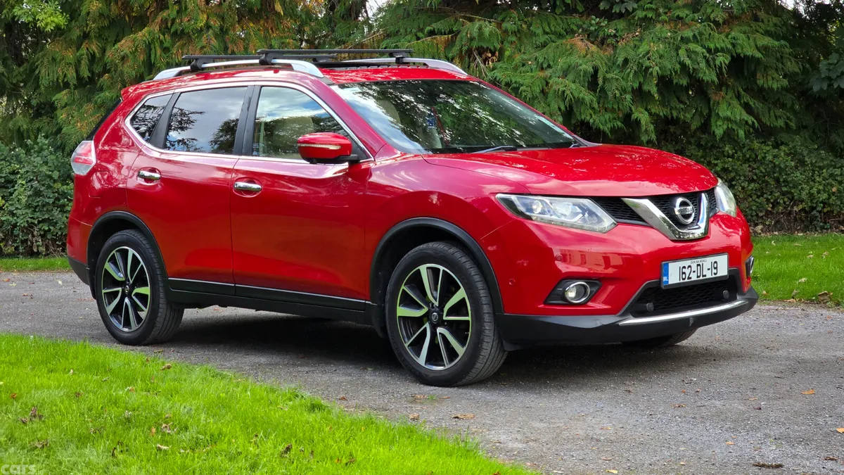 Nissan X-Trail SUV, Diesel, 2016, Red