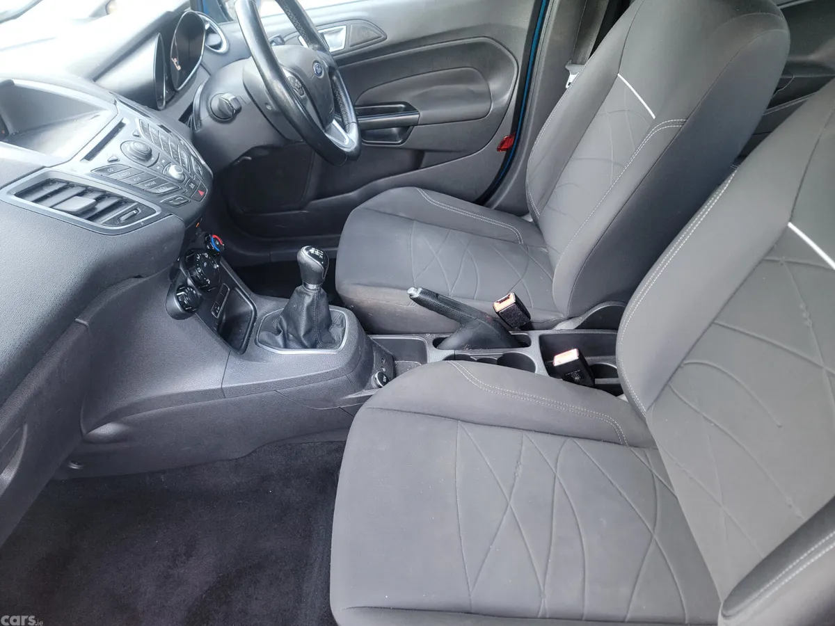 Ford Fiesta Hatchback, Petrol, 2014, Blue