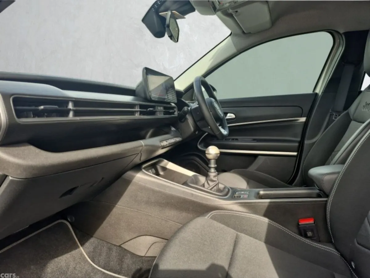 Jeep Avenger SUV, Petrol, 2024, Grey