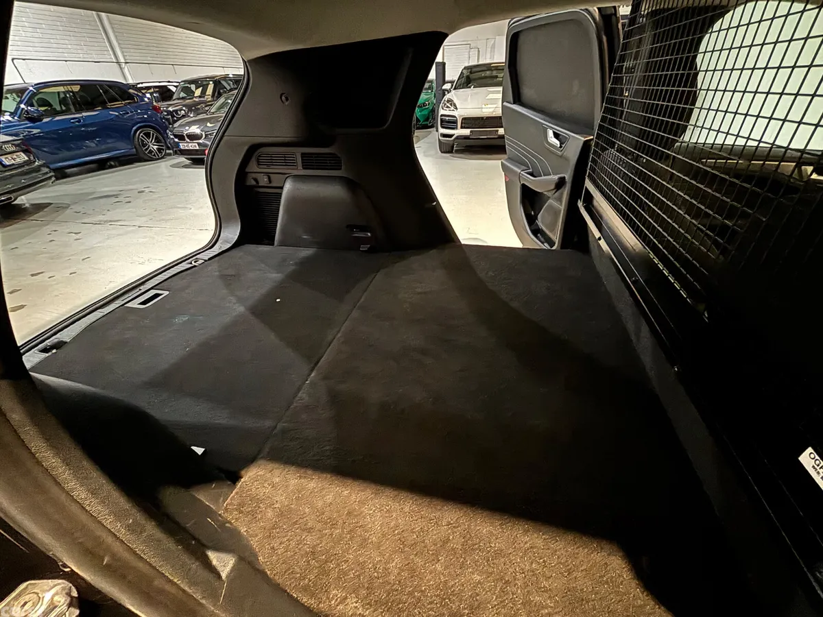 Ford Kuga SUV, Diesel, 2022, Black