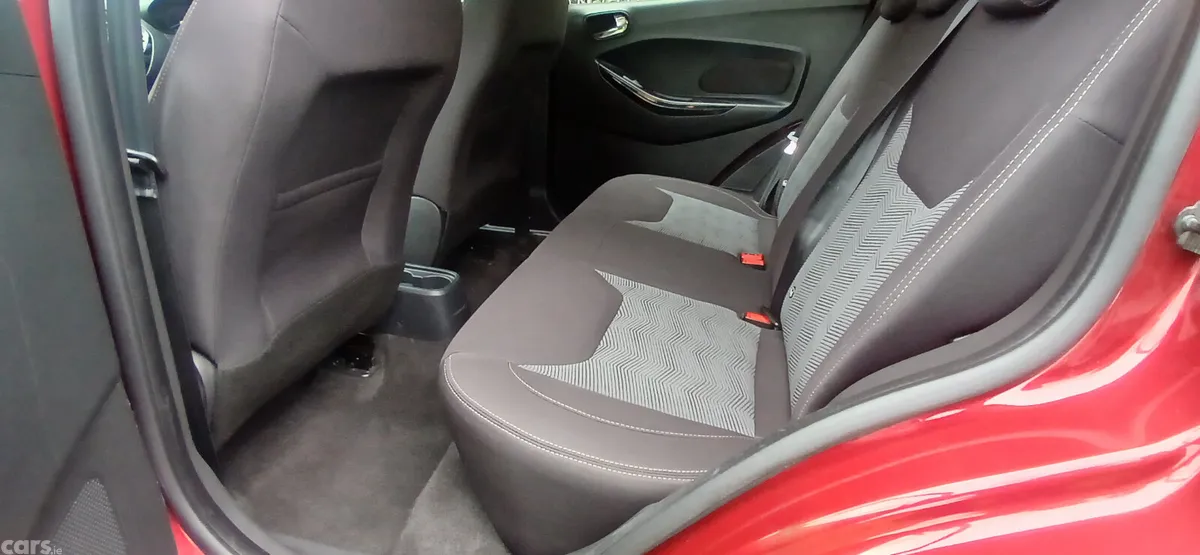 Ford Fiesta Hatchback, Petrol, 2018, Red