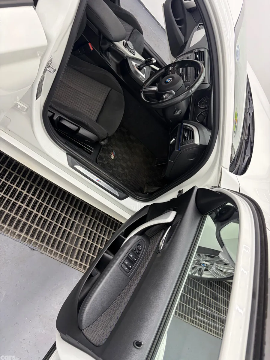 BMW 1-Series Hatchback, Petrol, 2015, White