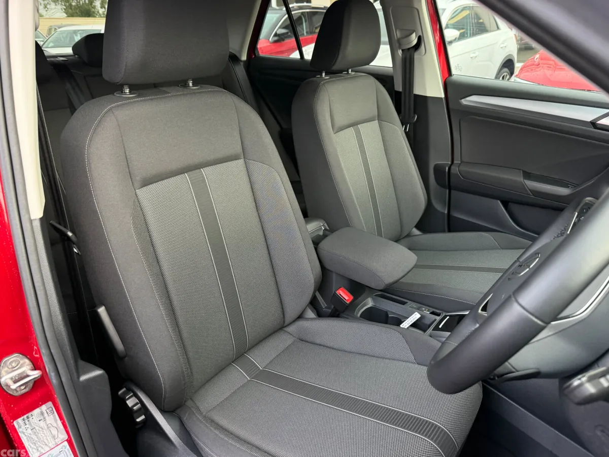 Volkswagen T-Roc SUV, Petrol, 2023, Red