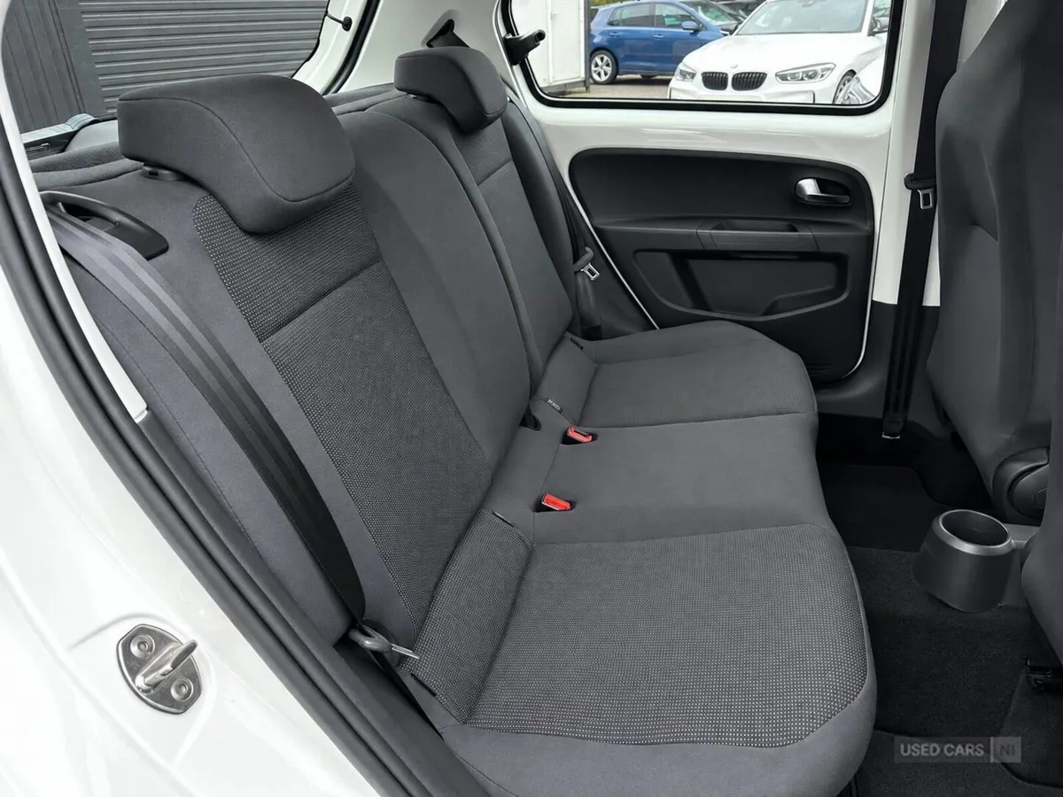 Volkswagen up! , Petrol, 2015, White