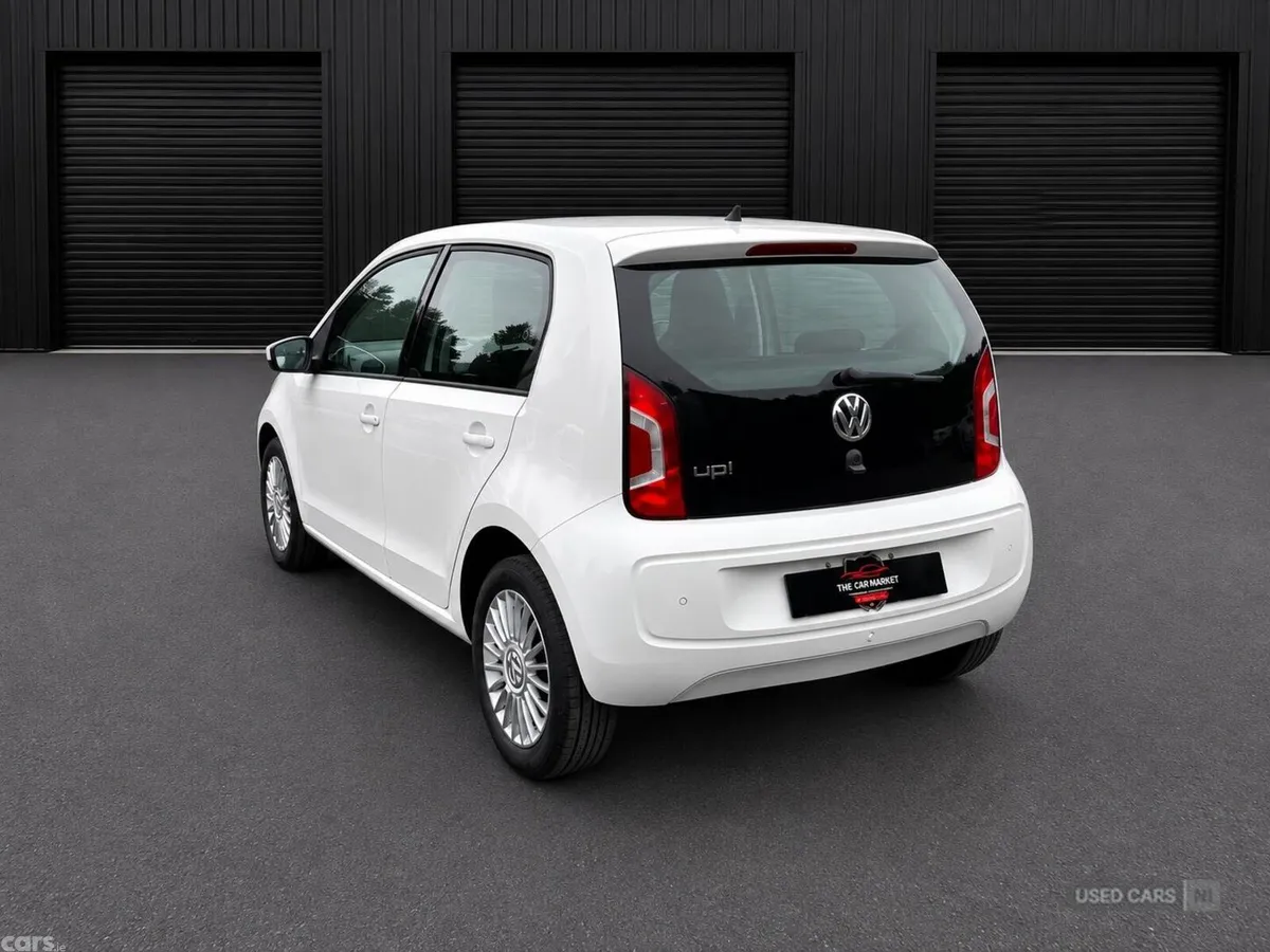 Volkswagen up! , Petrol, 2015, White
