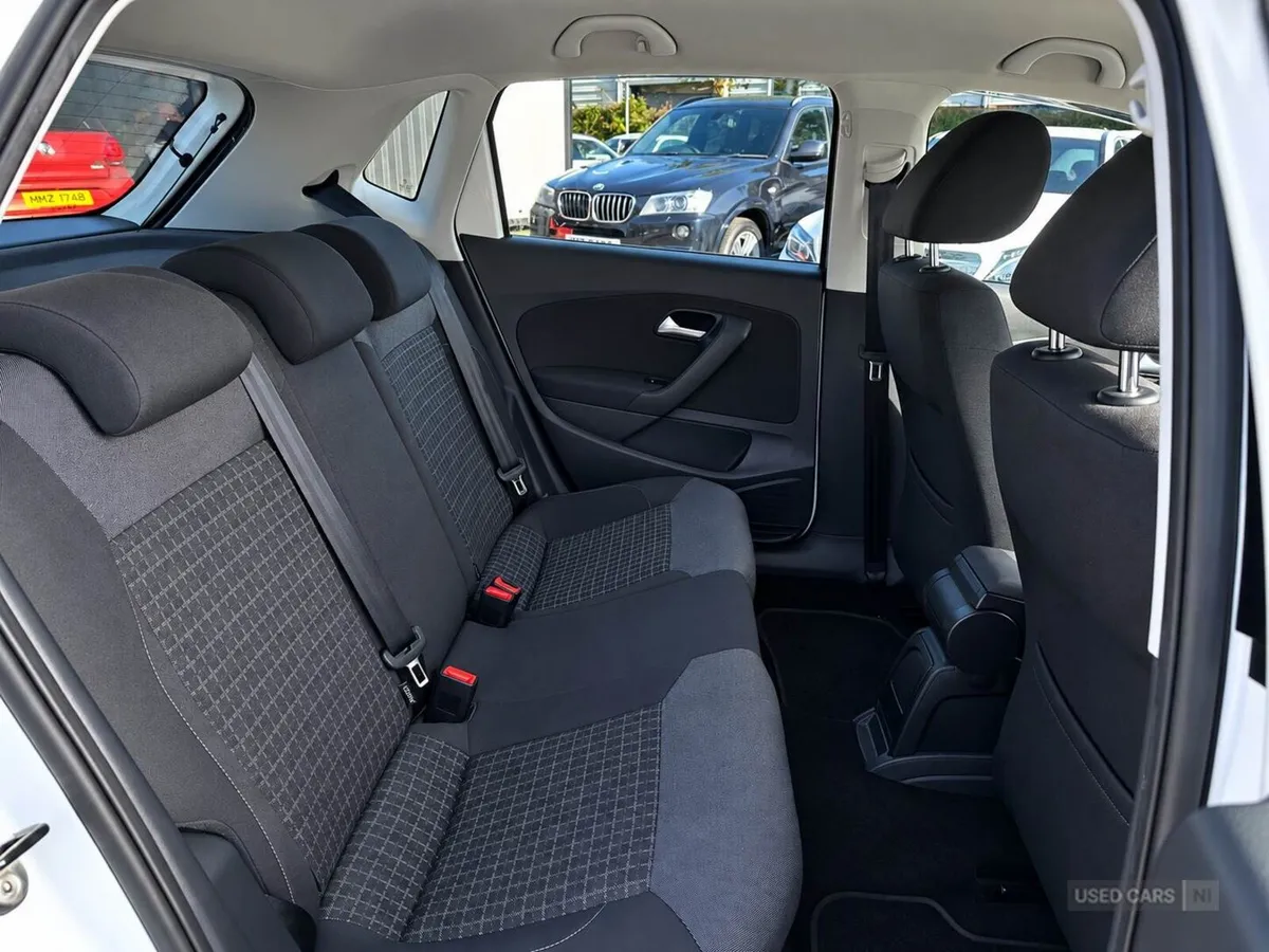 Volkswagen Polo , Petrol, 2015, White