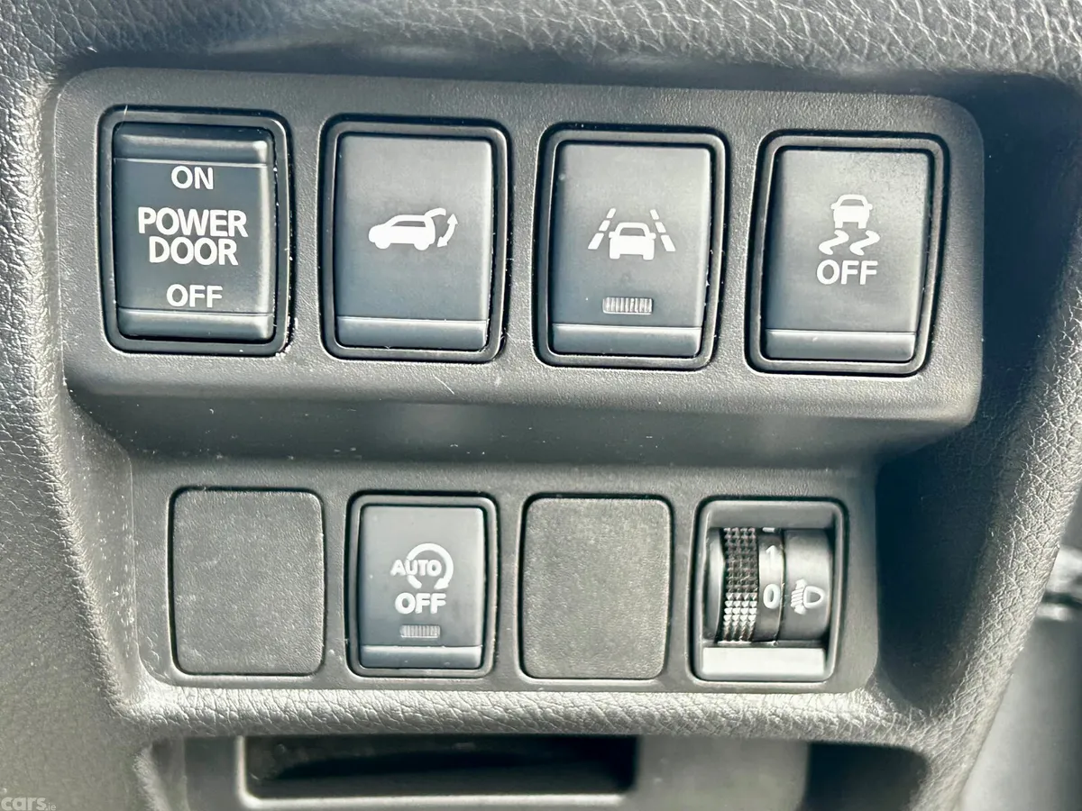 Nissan X-Trail SUV, Diesel, 2019, Grey