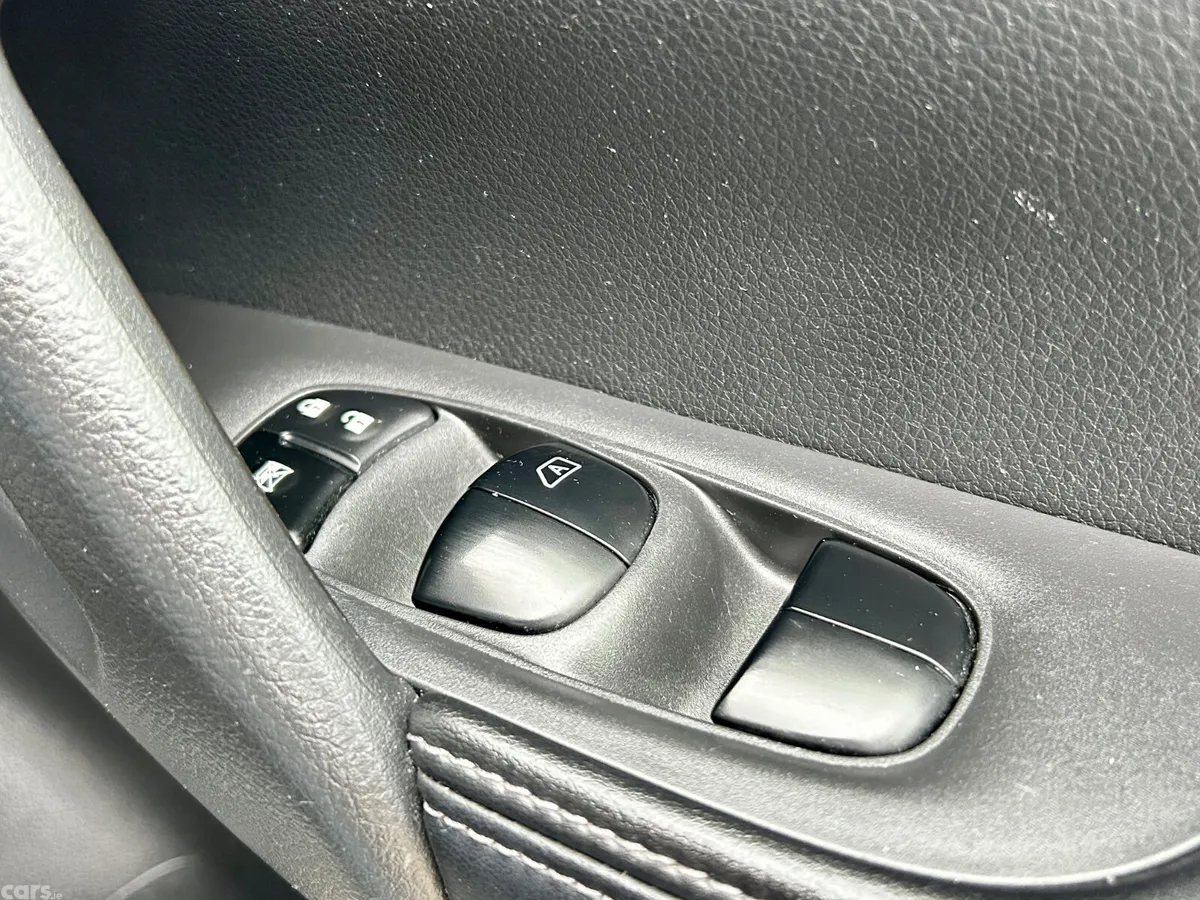 Nissan X-Trail SUV, Diesel, 2019, Grey