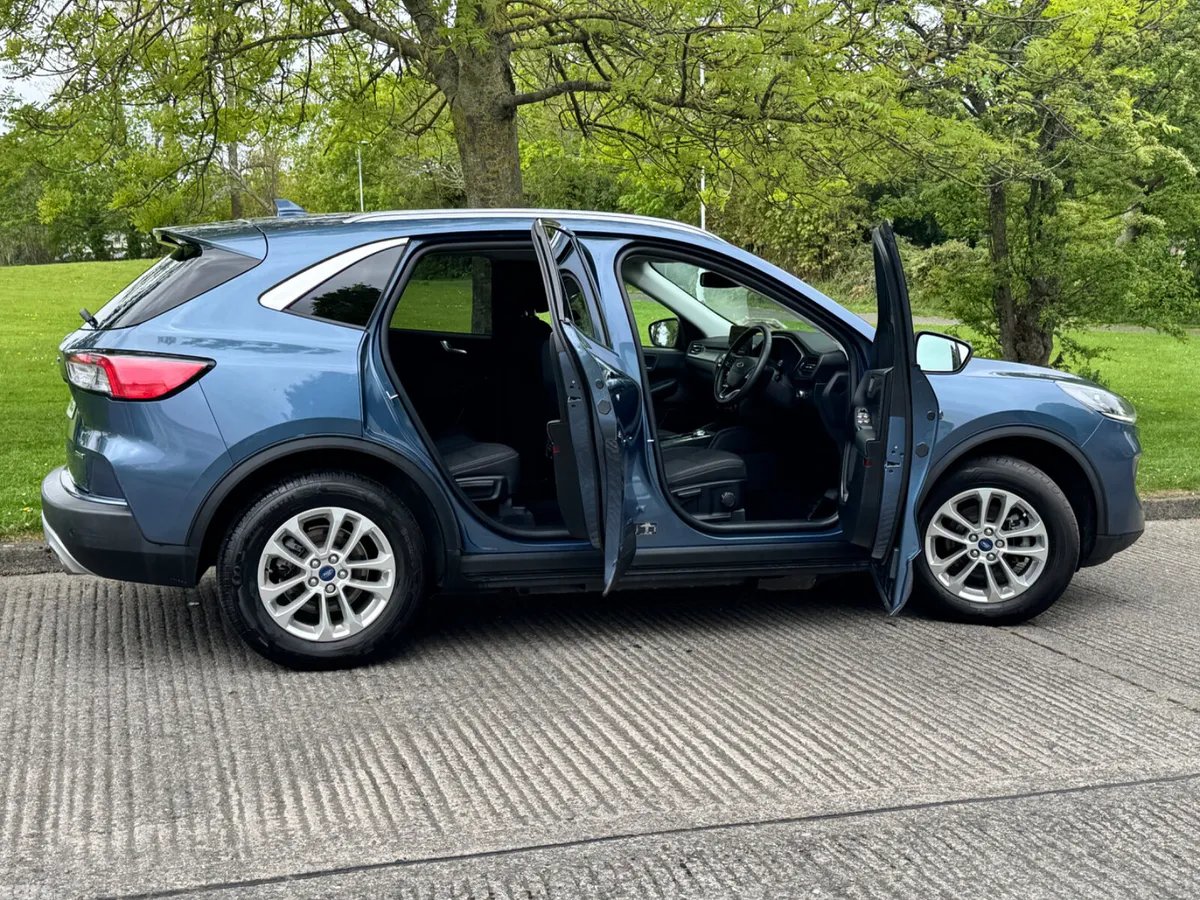 Ford Kuga SUV, Petrol Plug-in Hybrid, 2023, Blue