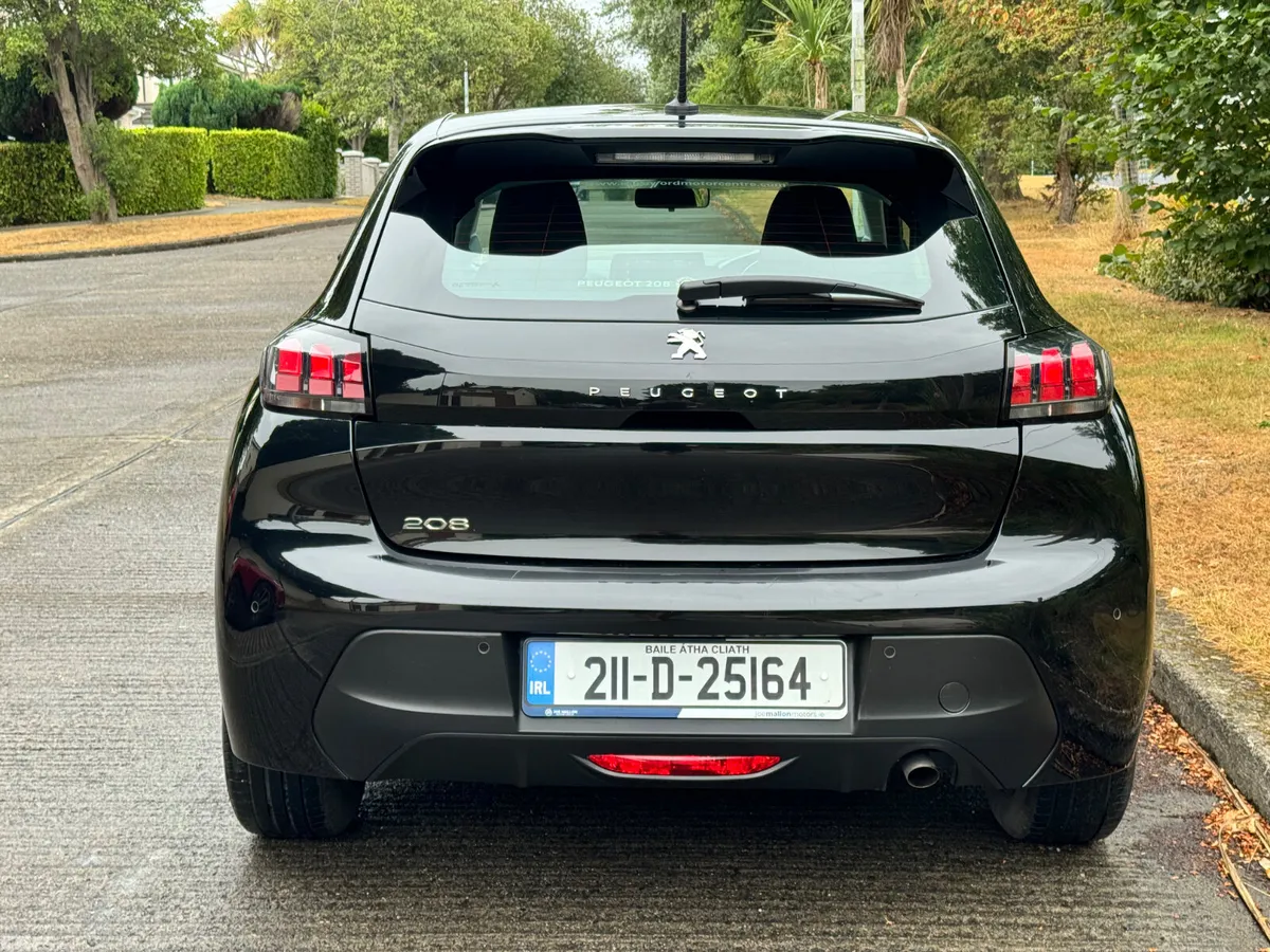 Peugeot 208 Hatchback, Petrol, 2021, Black