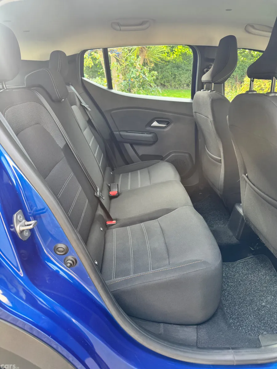 Dacia Sandero Stepway Hatchback, Petrol, 2023, Blue