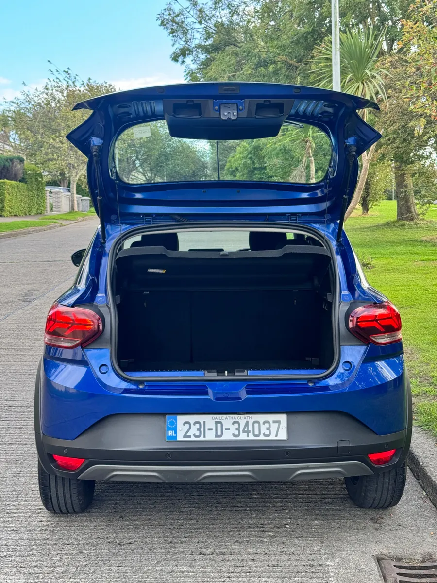 Dacia Sandero Stepway Hatchback, Petrol, 2023, Blue