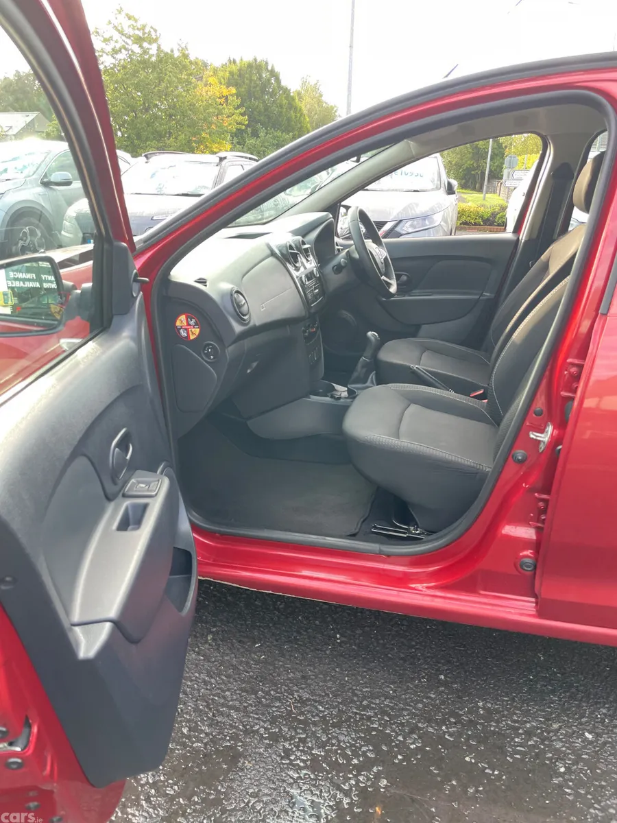 Dacia Sandero Hatchback, Petrol, 2017, Red