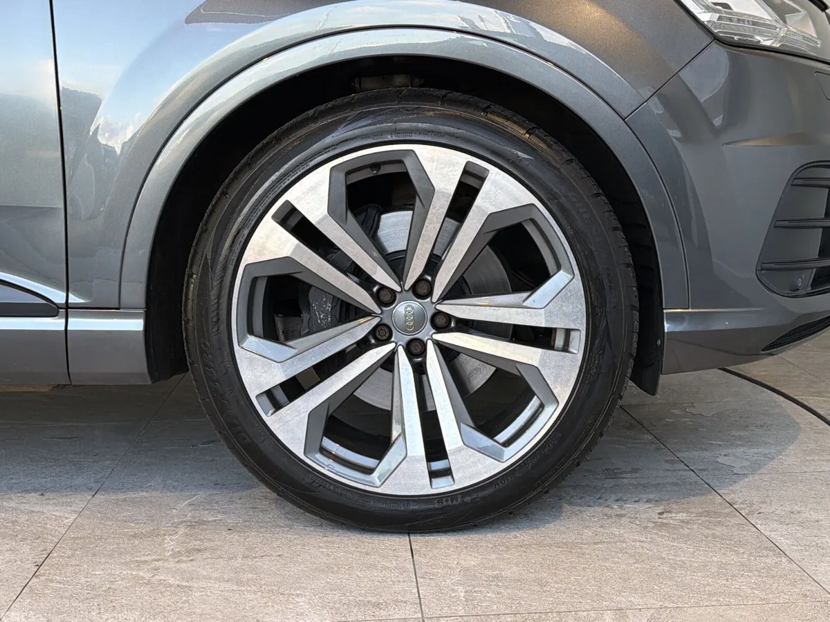 Audi Q7 SUV, Diesel Hybrid, 2019, Grey
