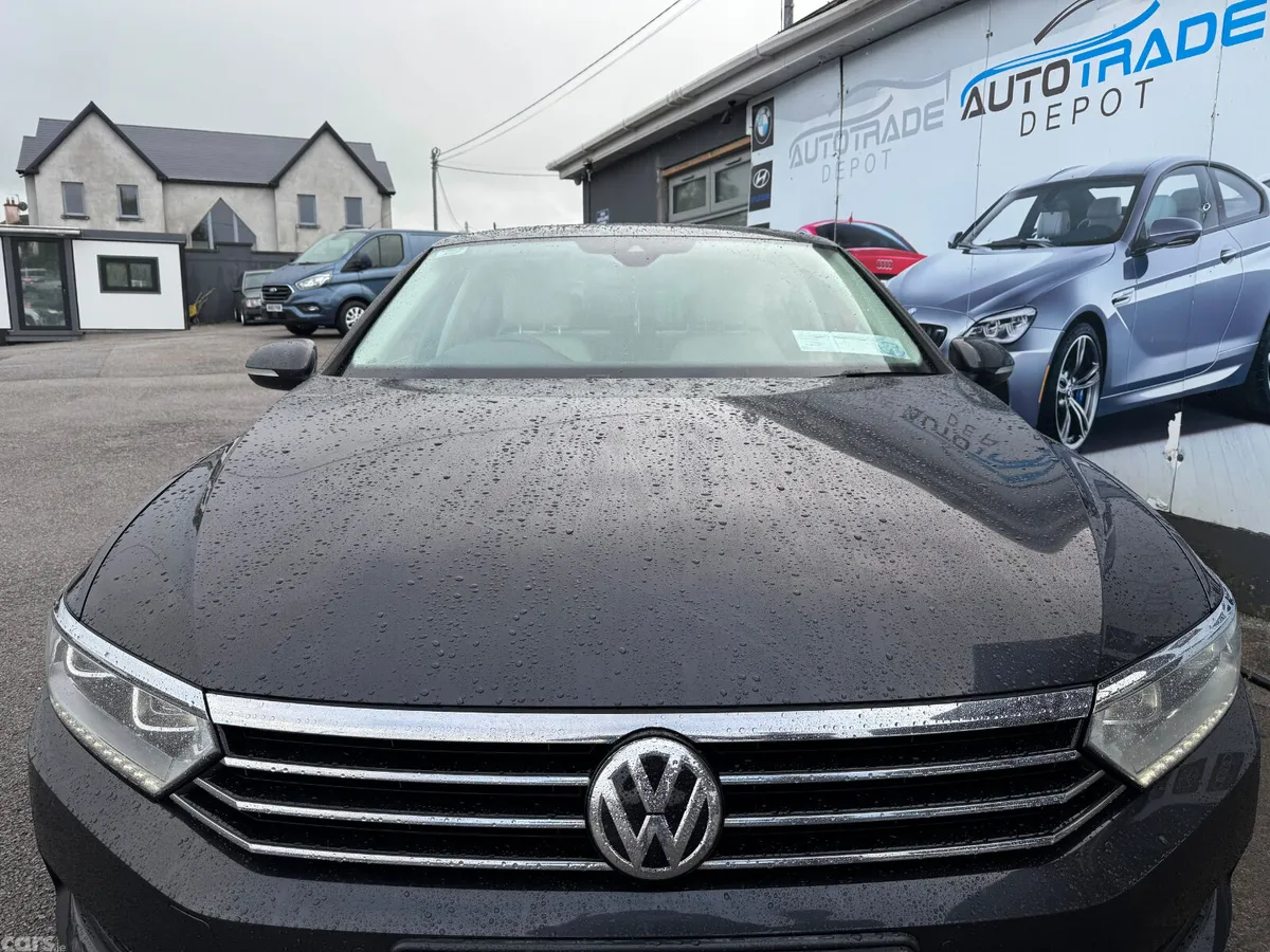 Volkswagen Passat Saloon, Diesel, 2018, Grey