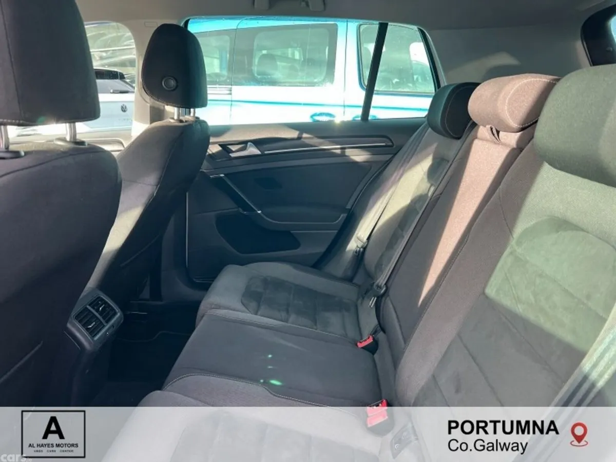Volkswagen Golf Hatchback, Diesel, 2019, White