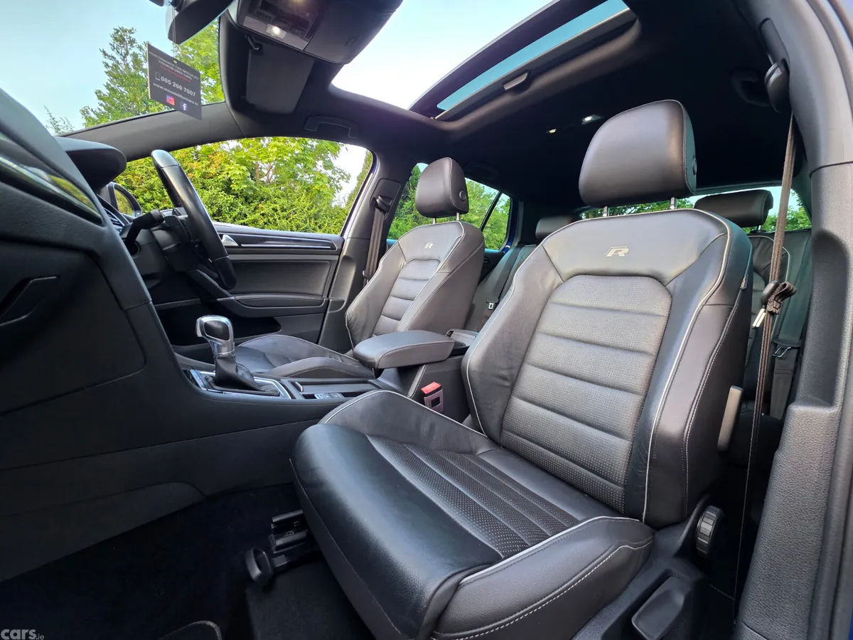 Volkswagen Golf Hatchback, Petrol, 2018, Blue