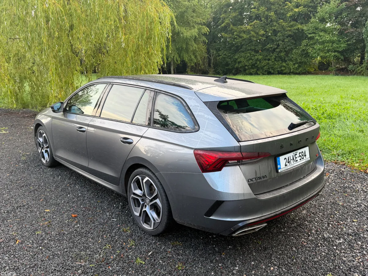 Skoda Octavia Estate, Diesel, 2024, Grey