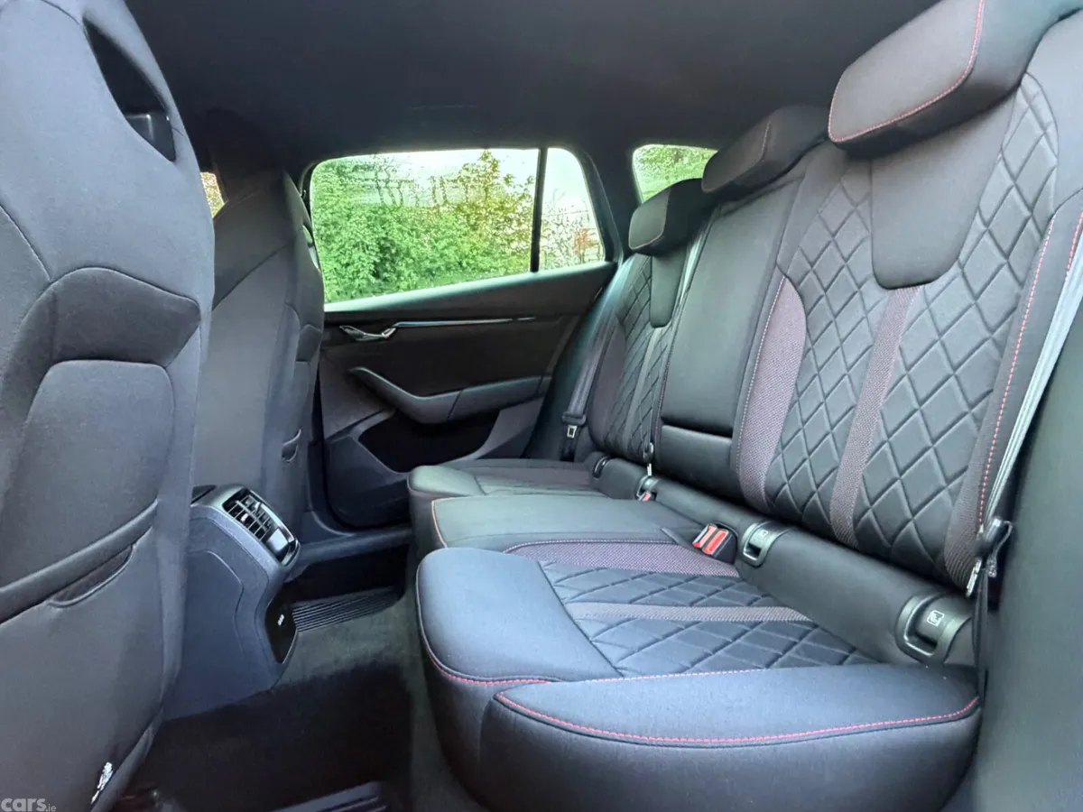 Skoda Octavia Estate, Diesel, 2024, Grey