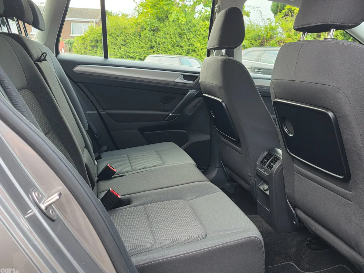 Volkswagen Golf Estate, Petrol, 2015, Grey