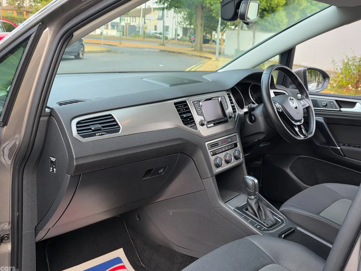 Volkswagen Golf Estate, Petrol, 2015, Grey