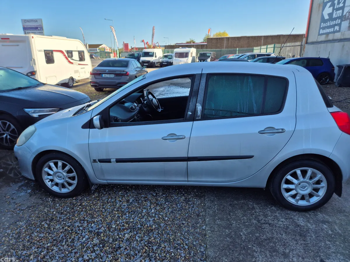 Renault Clio Hatchback, Petrol, 2008, Silver