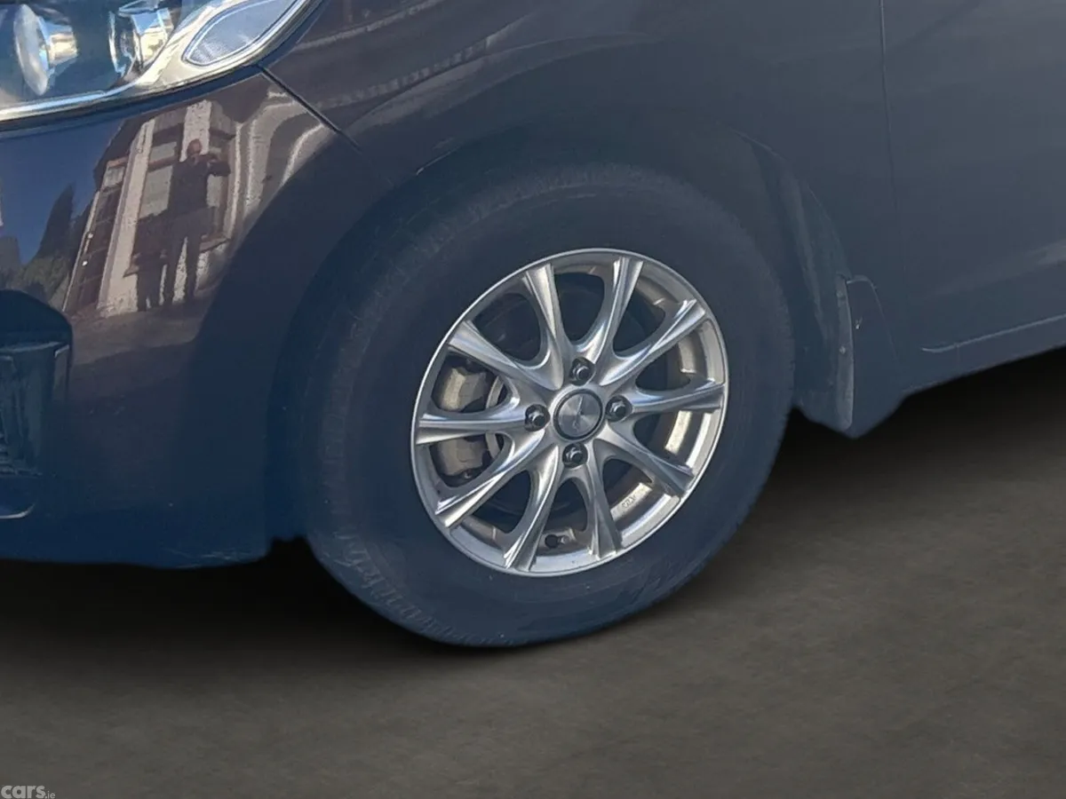 Honda Fit Hatchback, Petrol Hybrid, 2017, Brown
