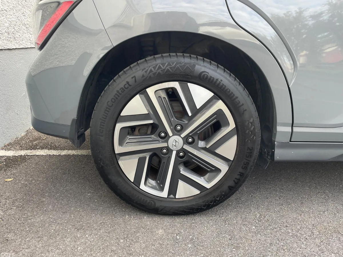 Hyundai KONA MPV, Electric, 2022, Grey