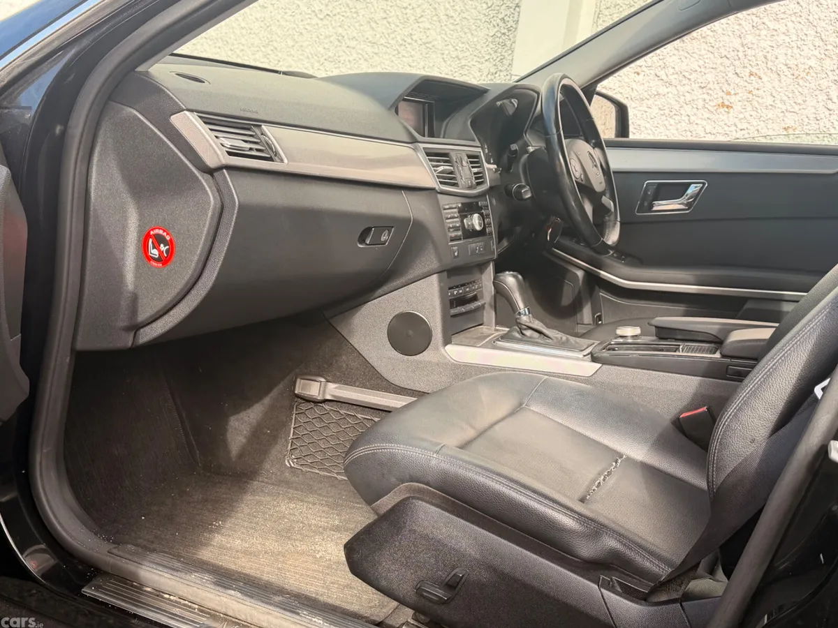 Mercedes-Benz E-Class Saloon, Diesel, 2009, Black
