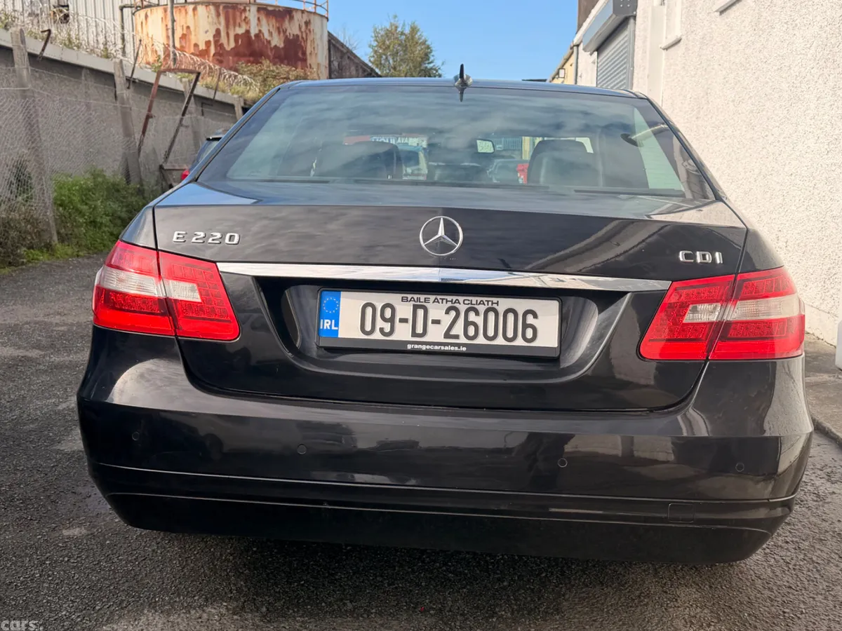 Mercedes-Benz E-Class Saloon, Diesel, 2009, Black