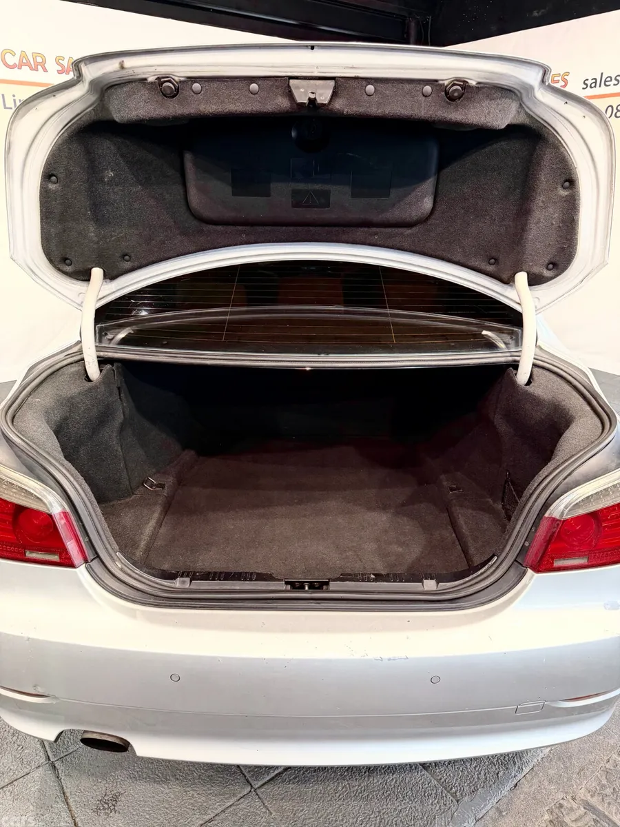 BMW 5-Series Saloon, Diesel, 2007, Silver
