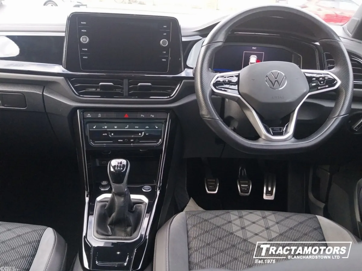 Volkswagen T-Roc SUV, Petrol, 2022, Red